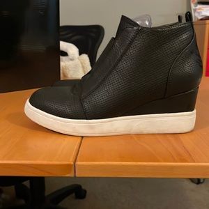Black sneaker boots